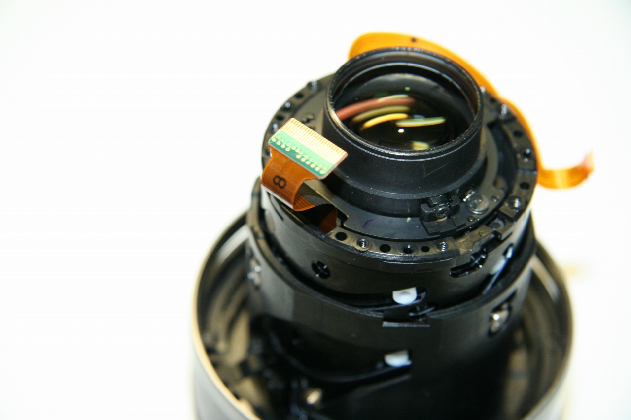 CANON レンズ EF-S 17-85mm IS USM AF focus hunting 修理メモ ピント迷い 回折 工作室